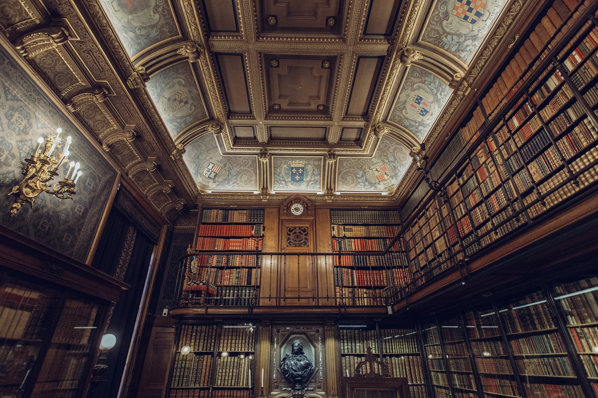 gabriel-ghnassia-Chantilly library France